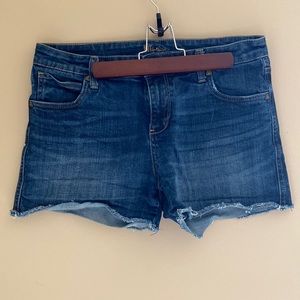 Women’s jean cut off shorts